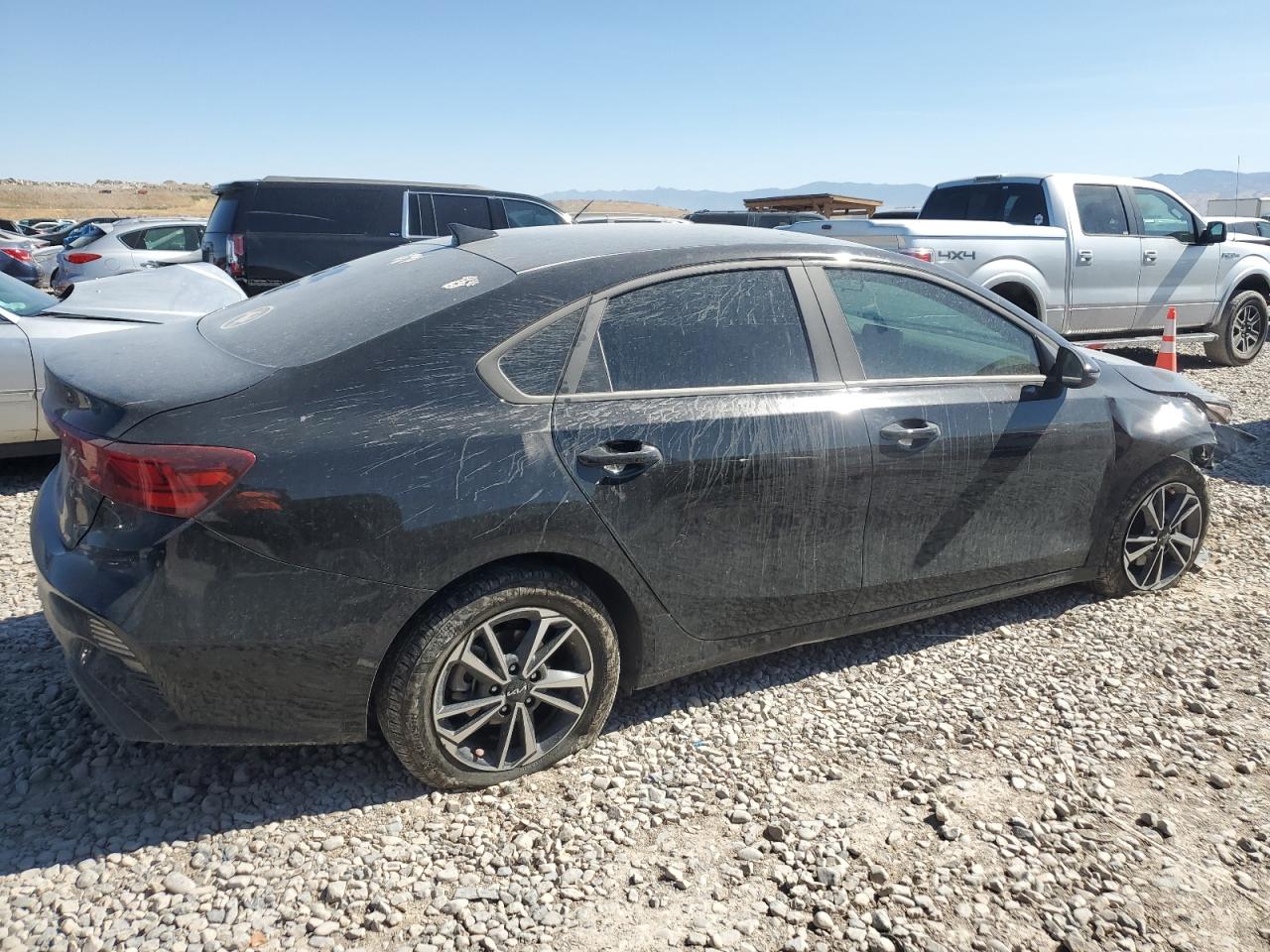 3kpf24adxre695945 3KPF24ADXRE695945 2024 Kia Forte Lx