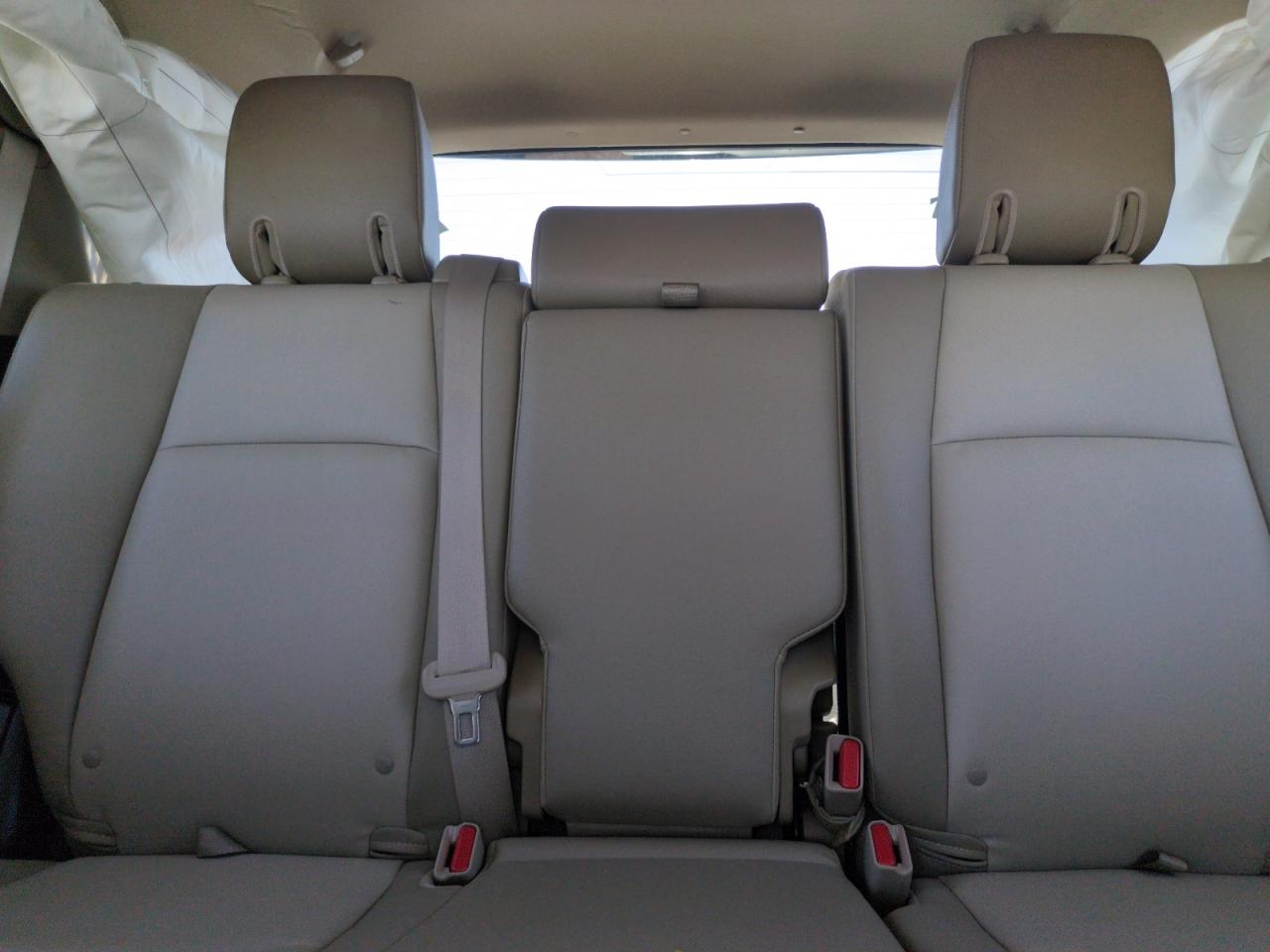 2020 Toyota 4Runner Sr5/Sr5 Premium VIN: JTEBU5JR5L5795203 Lot: 63693235