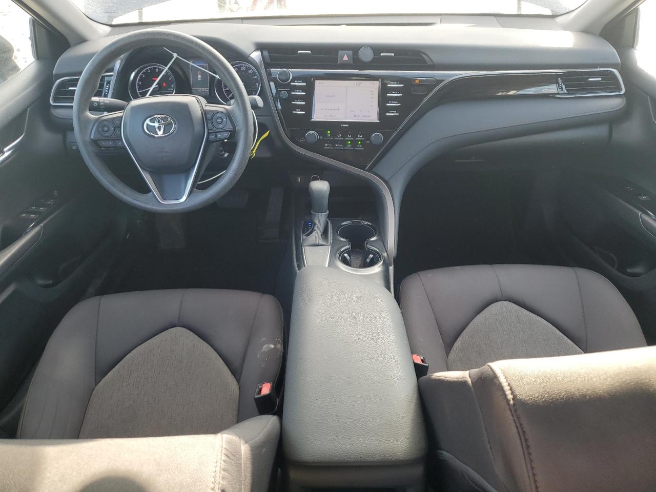 2020 Toyota Camry Le VIN: 4T1C11AK6LU989639 Lot: 64824095