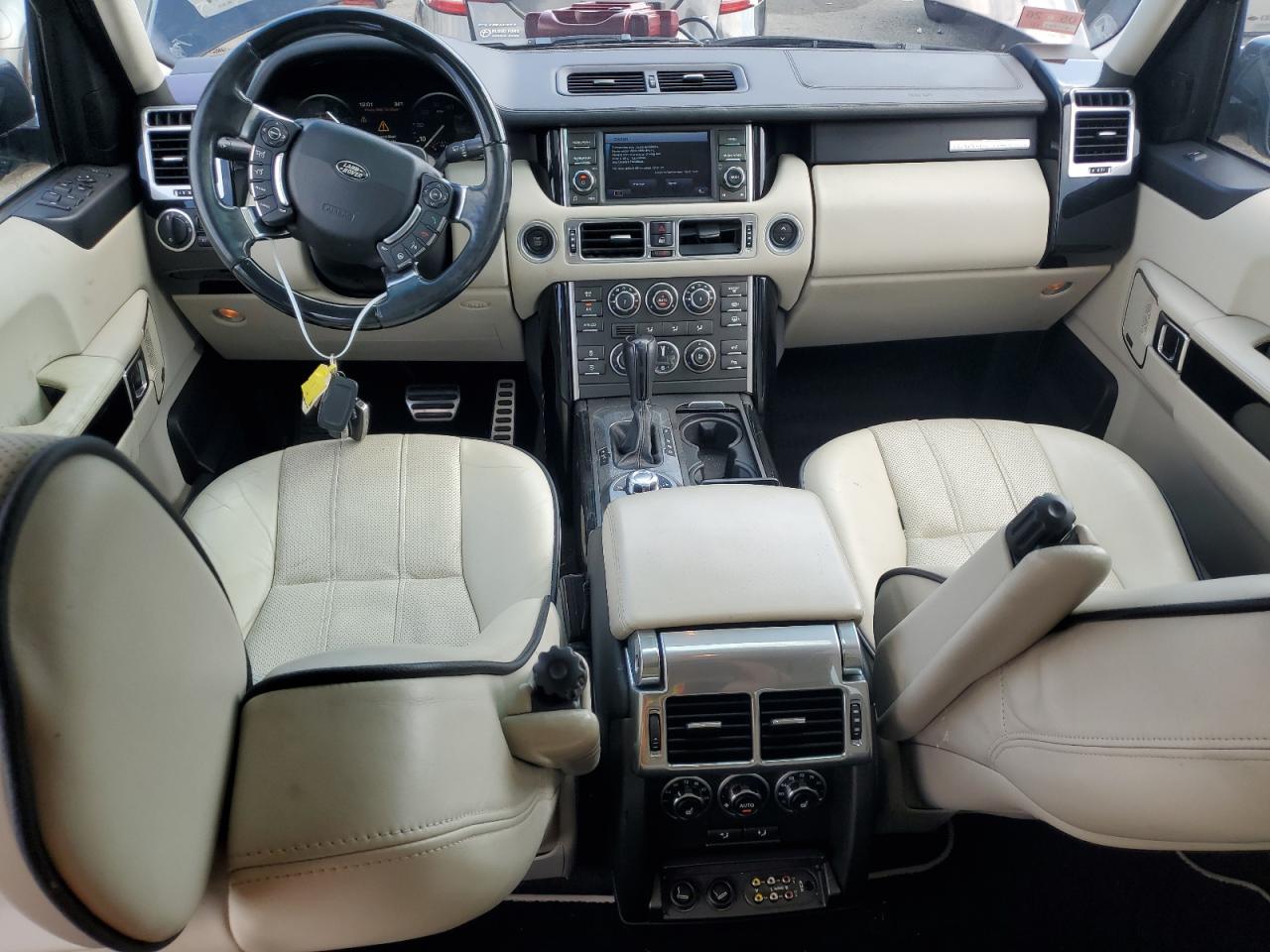 2011 Land Rover Range Rover Hse Luxury VIN: SALMF1E40BA353121 Lot: 63082295