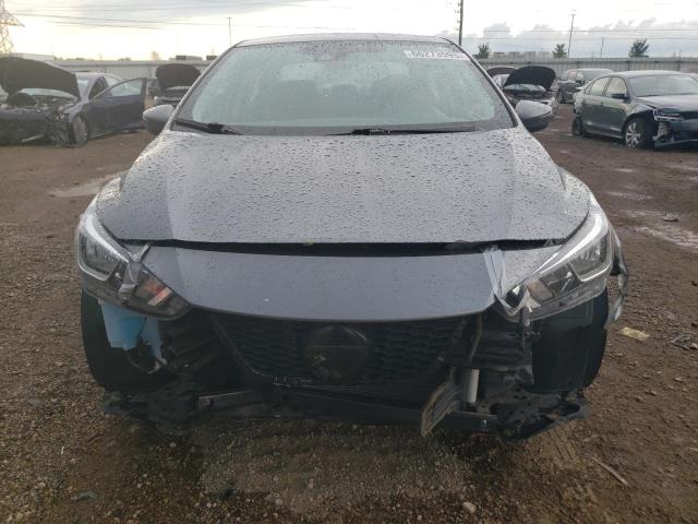  NISSAN VERSA 2021 Серый