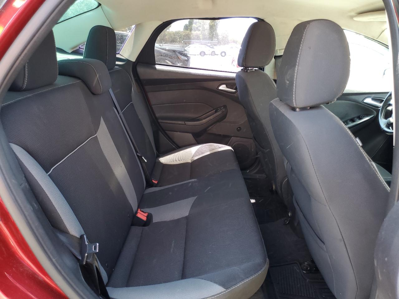 2014 Ford Focus Se VIN: 1FADP3F2XEL294557 Lot: 62869435