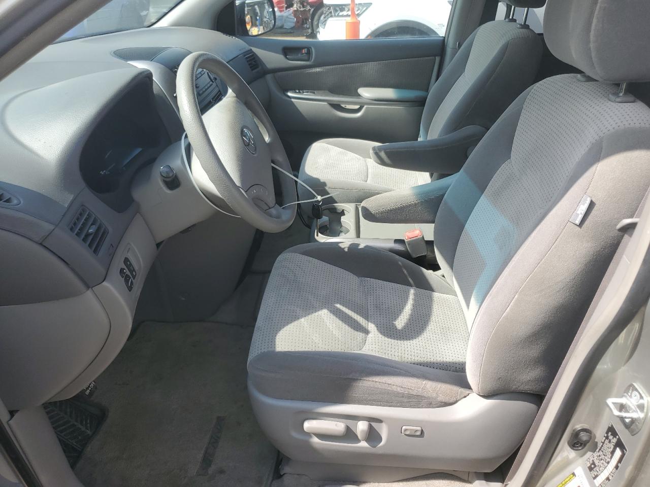 2008 Toyota Sienna Ce VIN: 5TDZK23C28S147996 Lot: 65450155