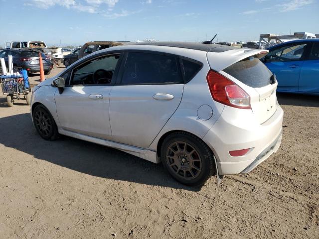  FORD FIESTA 2016 Biały