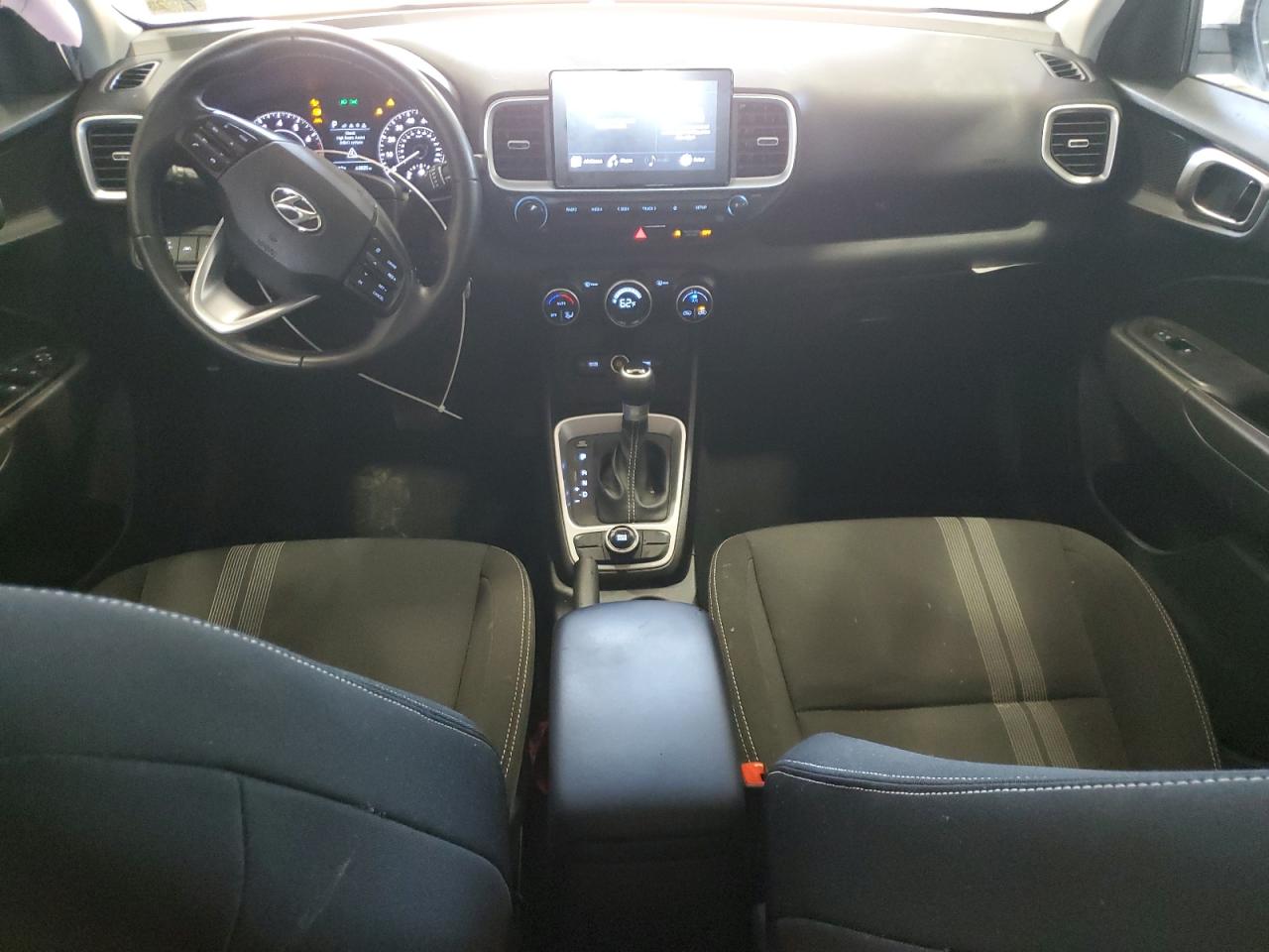 2022 Hyundai Venue Sel VIN: KMHRC8A38NU176554 Lot: 63948495