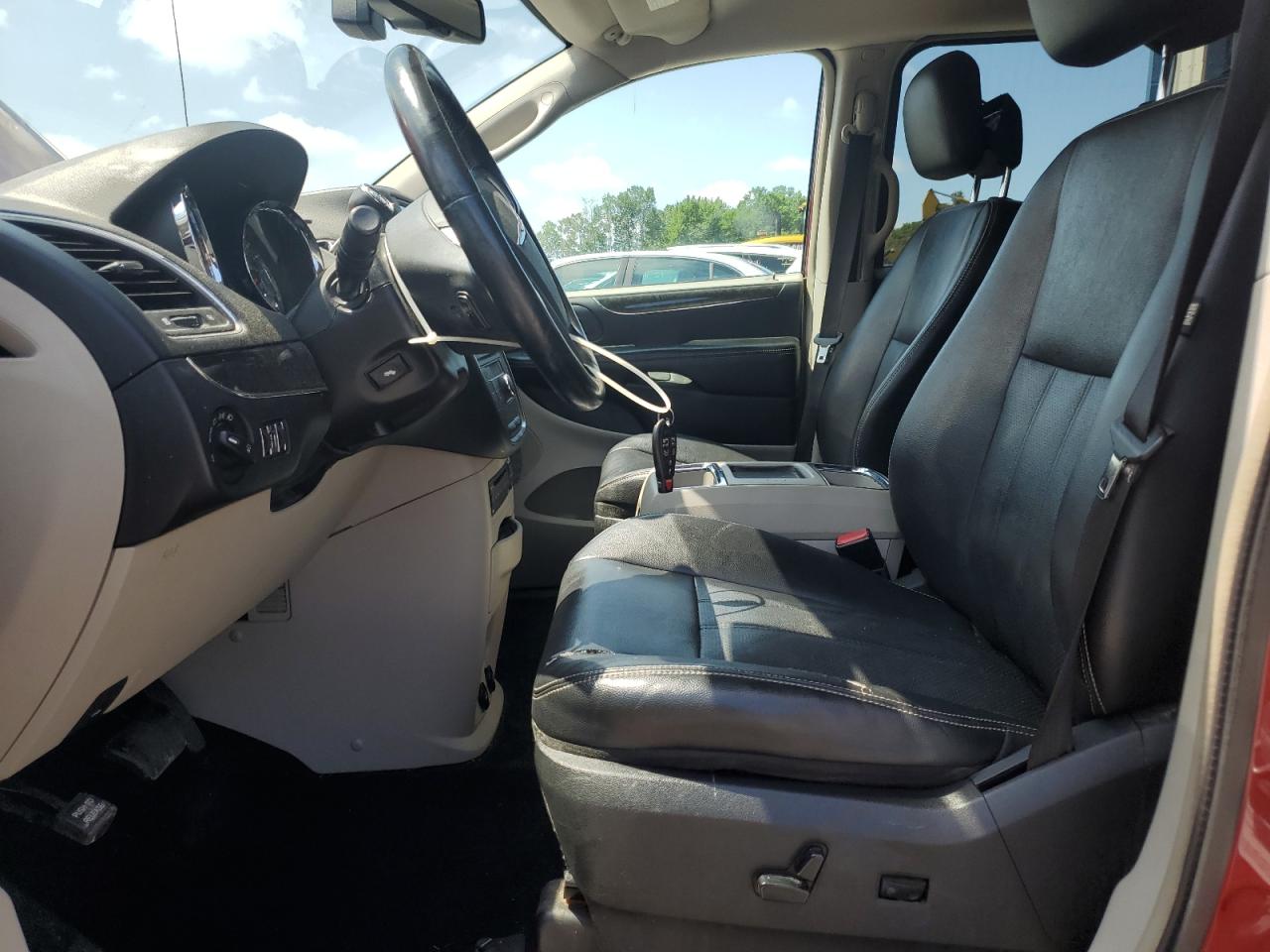 2012 Chrysler Town & Country Touring L VIN: 2C4RC1CG8CR175023 Lot: 64437235