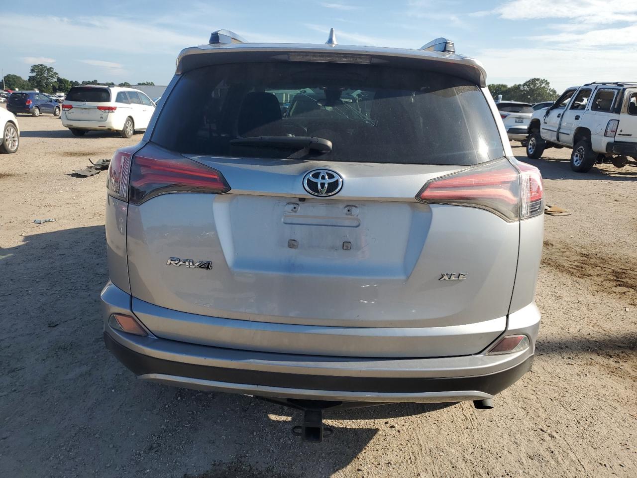 2017 Toyota Rav4 Xle VIN: 2T3WFREV7HW346572 Lot: 64392725
