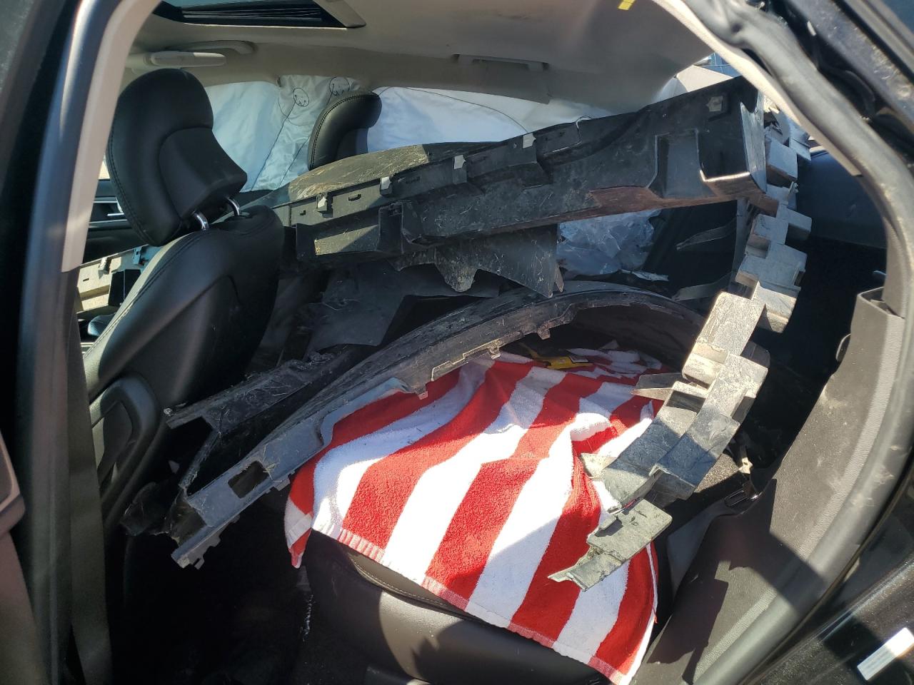 2014 Lincoln Mkz VIN: 3LN6L2J92ER819086 Lot: 86096855