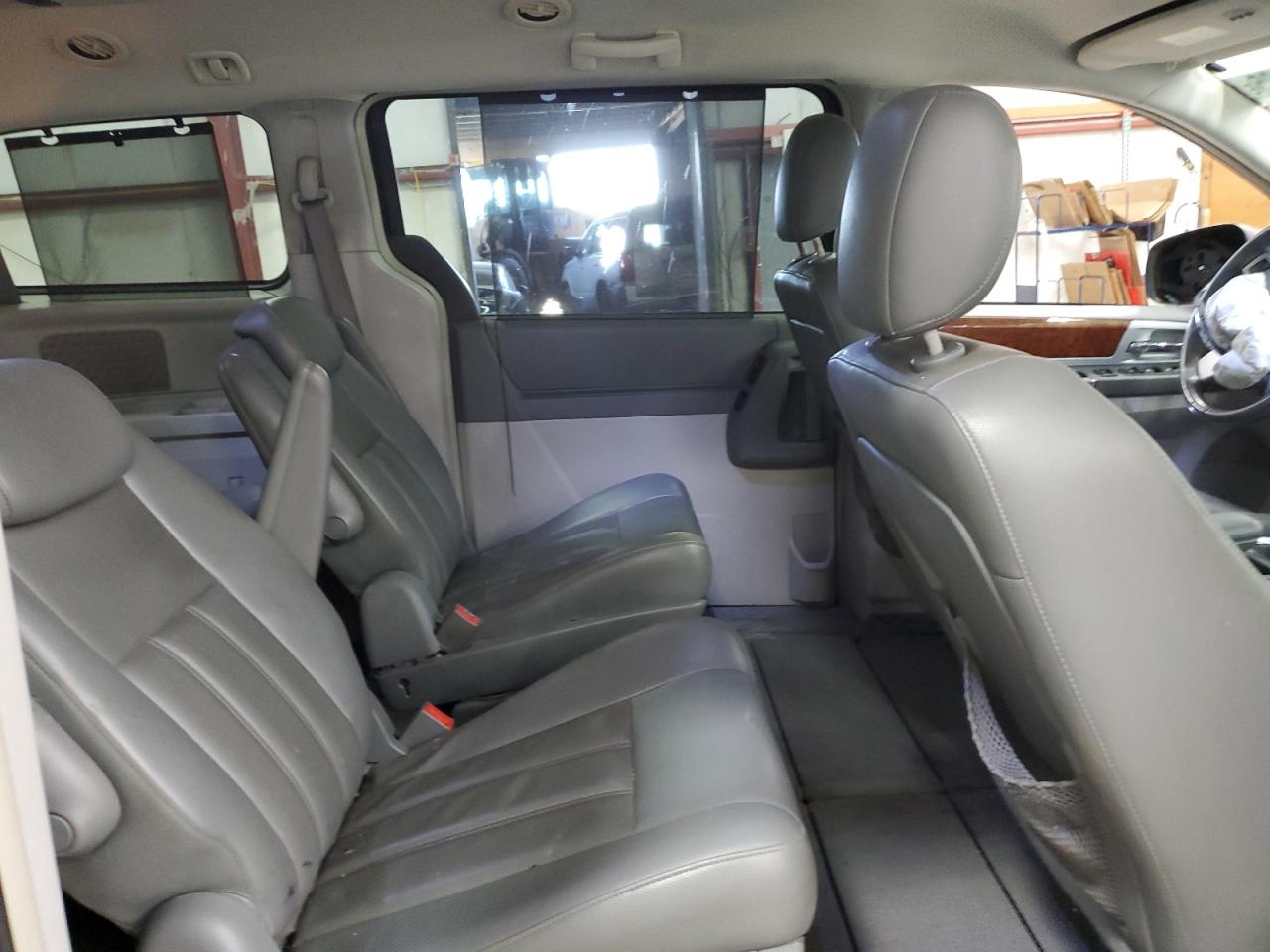 2009 Chrysler Town & Country Touring VIN: 2A8HR54199R633861 Lot: 65095435