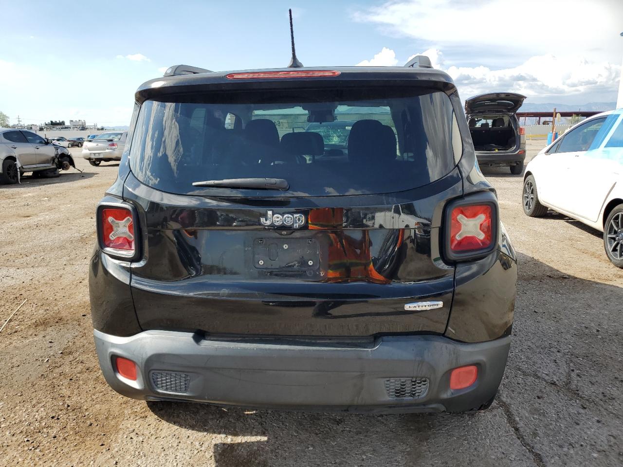 2015 Jeep Renegade Latitude VIN: ZACCJABT2FPB33191 Lot: 64861885