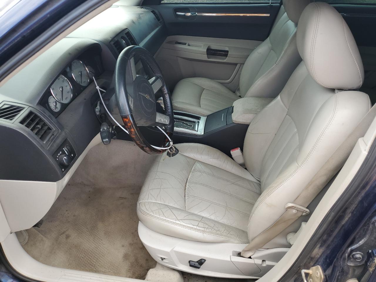 2005 Chrysler 300C VIN: 2C3JA63H65H111732 Lot: 64185905