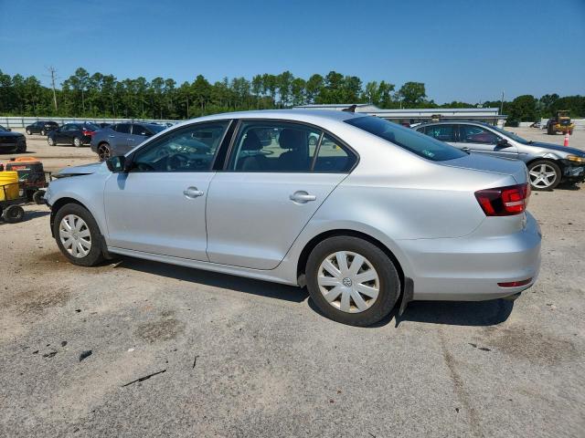Sedans VOLKSWAGEN JETTA 2016 Srebrny