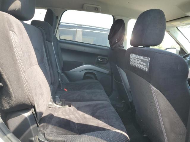 2011 MITSUBISHI OUTLANDER SE  