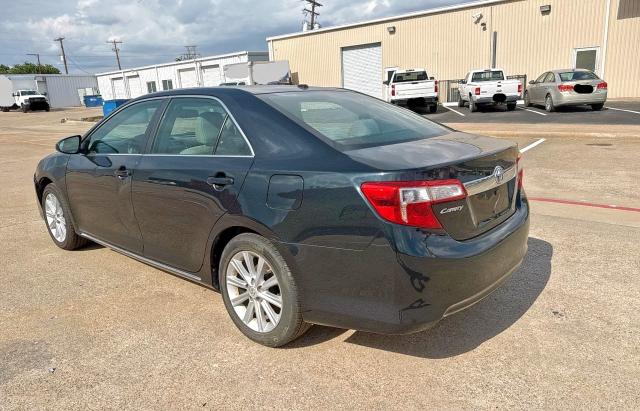 Sedans TOYOTA CAMRY 2013 Granatowy