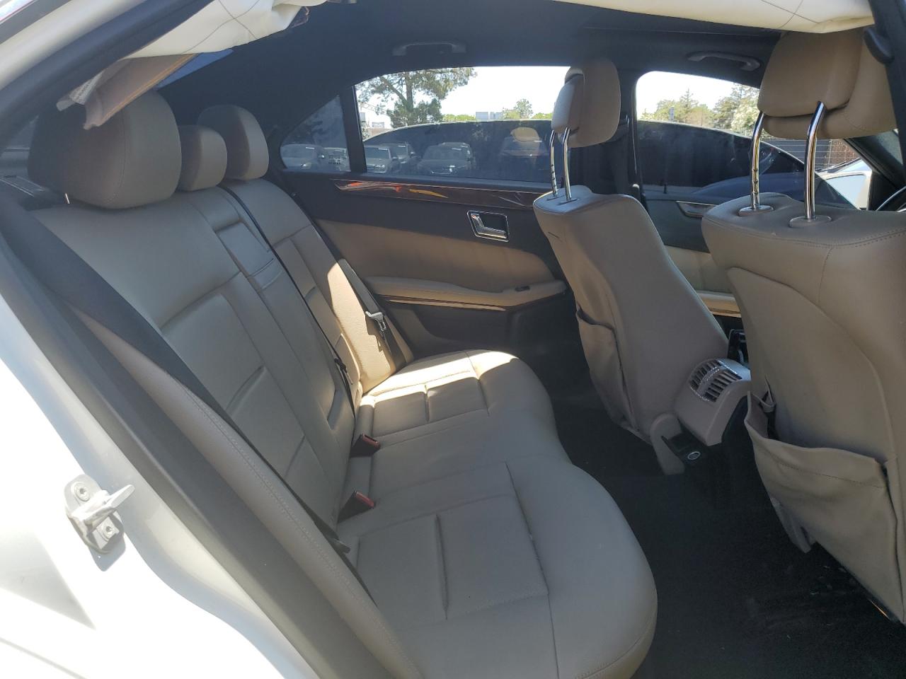 2010 Mercedes-Benz E 350 VIN: WDDHF5GB4AA137045 Lot: 64673185