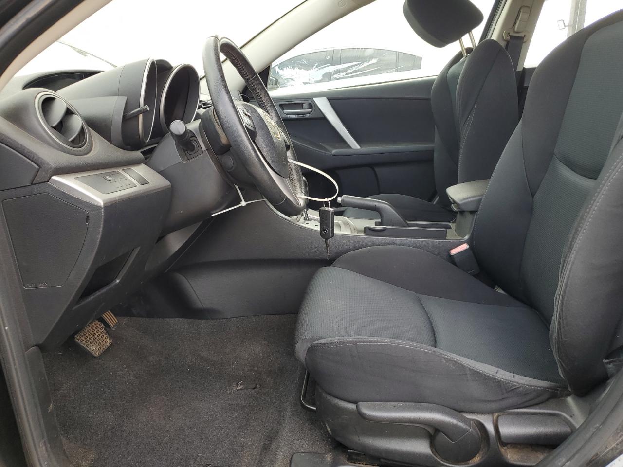 2011 Mazda 3 S VIN: JM1BL1K5XB1472394 Lot: 63931235