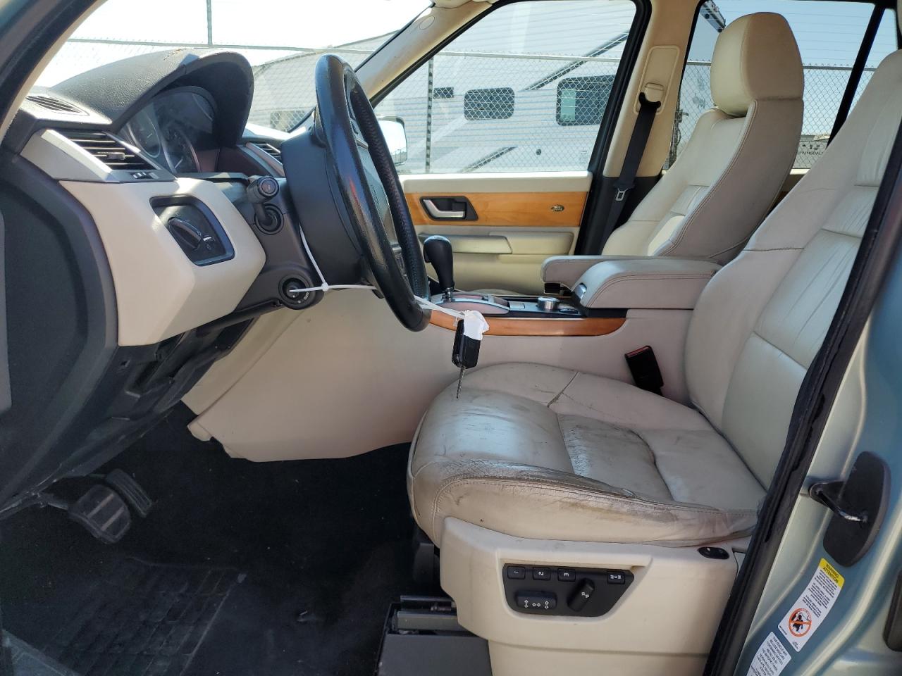 2008 Land Rover Range Rover Sport Hse VIN: SALSK25428A145792 Lot: 64996135