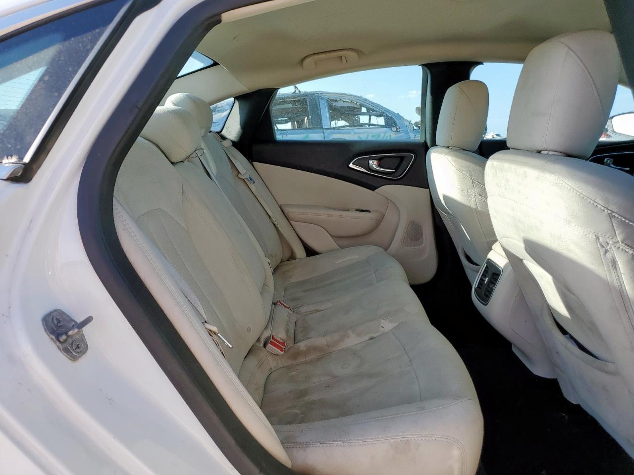 2015 Chrysler 200 Limited VIN: 1C3CCCAB6FN526493 Lot: 67209425