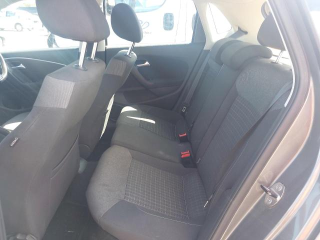 2015 VOLKSWAGEN POLO SE
