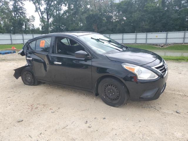  NISSAN VERSA 2018 Czarny