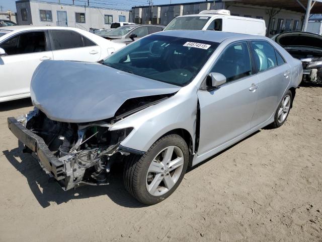  TOYOTA CAMRY 2014 Srebrny