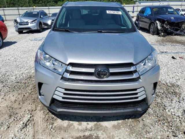  TOYOTA HIGHLANDER 2018 Серебристый