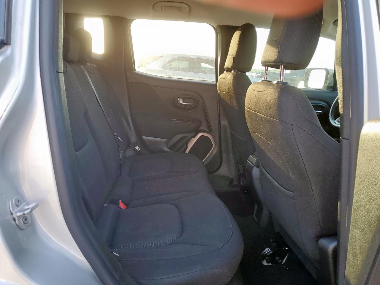 2016 Jeep Renegade Latitude VIN: ZACCJABTXGPD98233 Lot: 64839165
