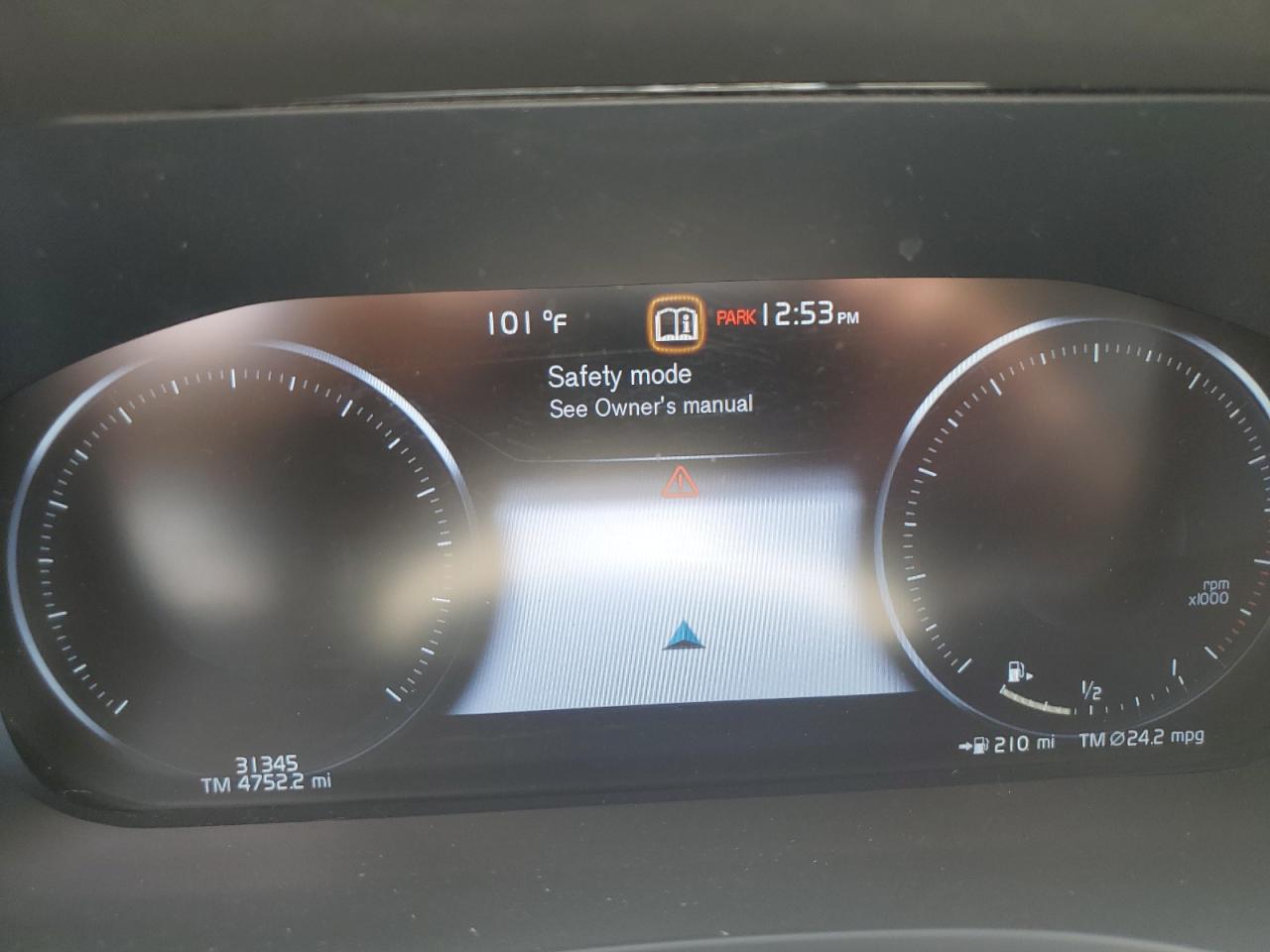 2021 Volvo Xc60 T5 Momentum VIN: YV4102RK8M1874940 Lot: 63385805