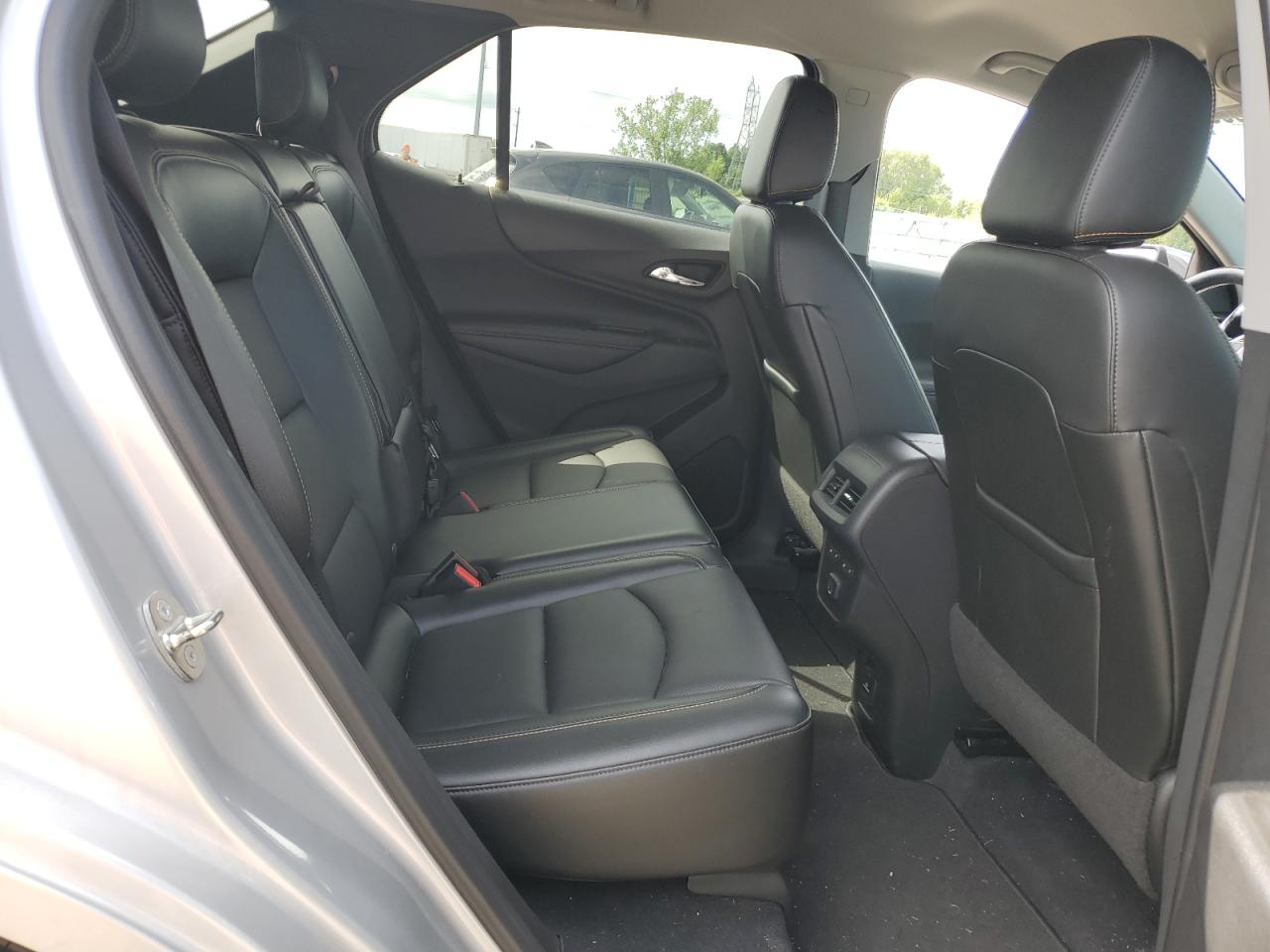 2019 Chevrolet Equinox Premier VIN: 3GNAXNEV1KL330082 Lot: 65527355
