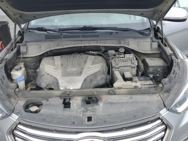 2018 HYUNDAI SANTA FE SE  