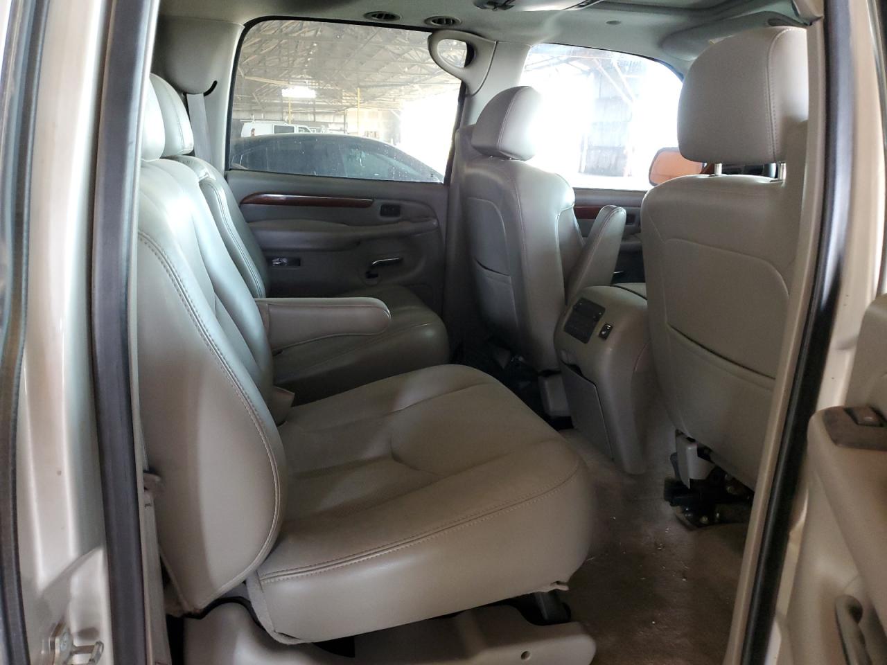 2004 Cadillac Escalade Esv VIN: 3GYFK66NX4G205380 Lot: 64630695