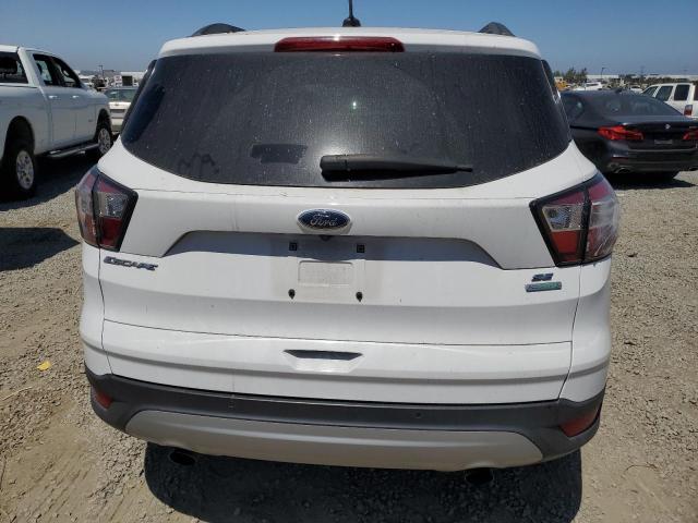  FORD ESCAPE 2017 Biały