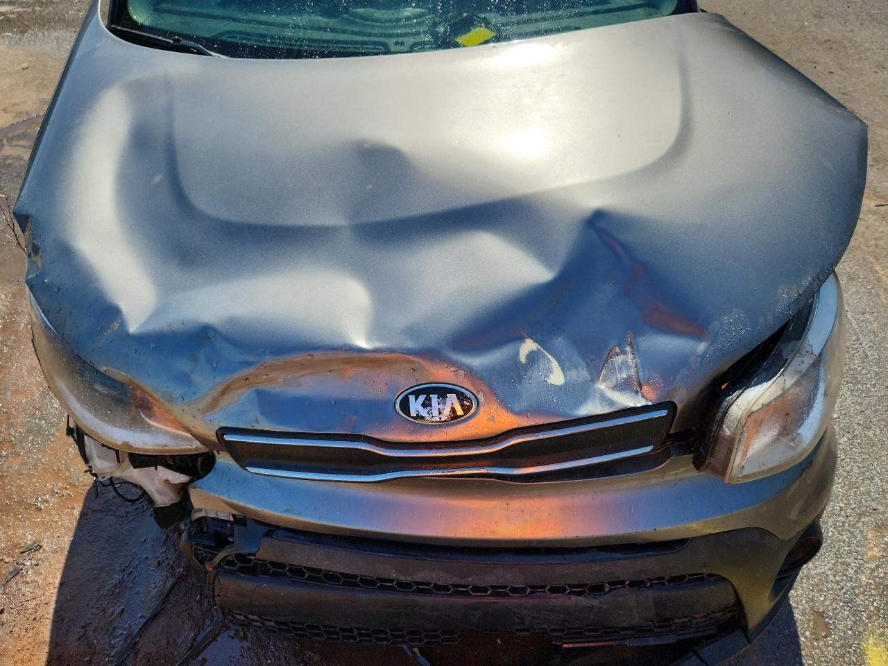2018 Kia Soul VIN: KNDJN2A22J7623761 Lot: 64279875