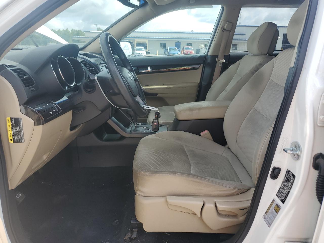 2011 Kia Sorento Base VIN: 5XYKT3A11BG130133 Lot: 65047905