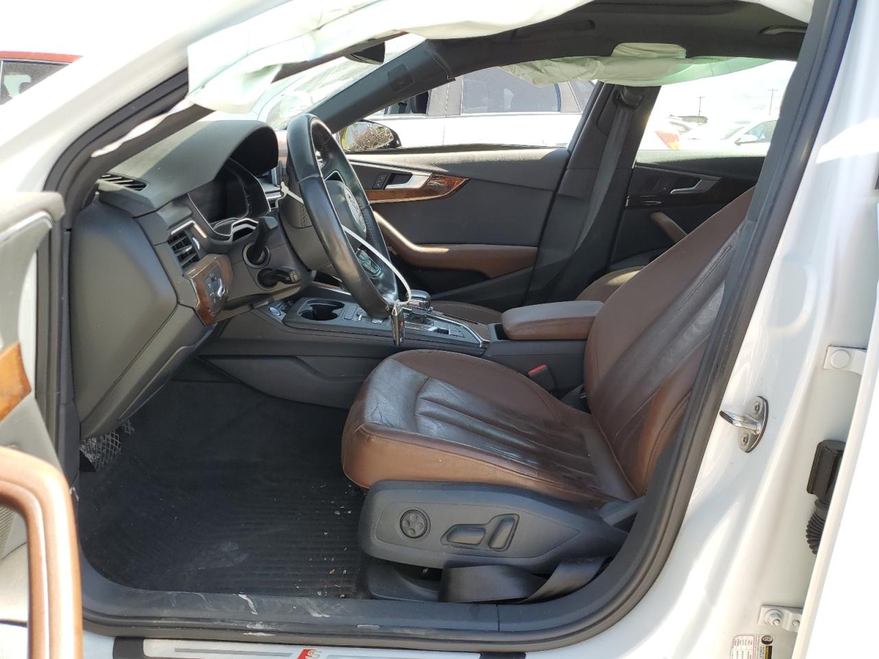 2017 Audi A4 Premium Plus VIN: WAUENAF47HN012598 Lot: 63605435
