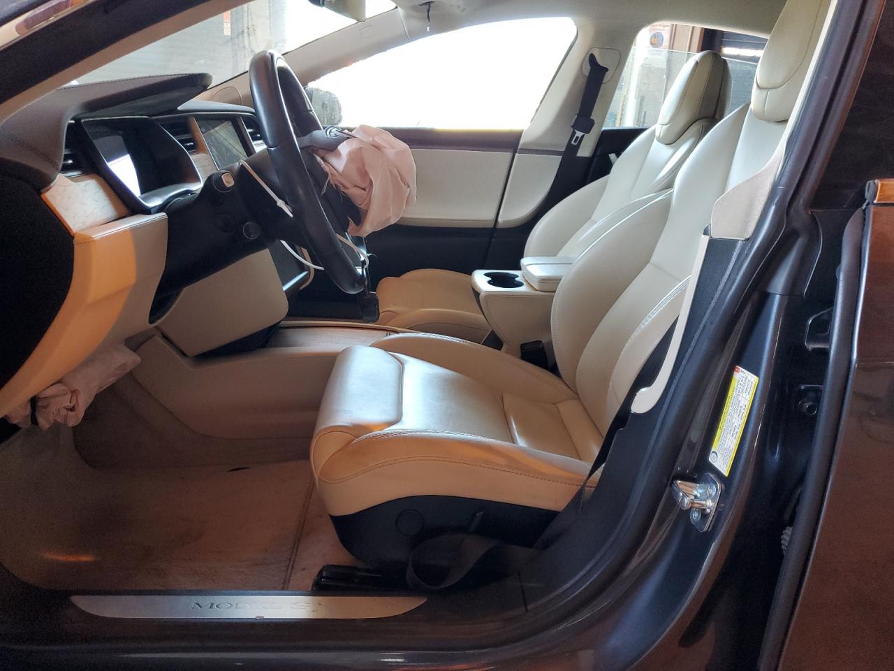 2018 Tesla Model S VIN: 5YJSA1E27JF268214 Lot: 65636875