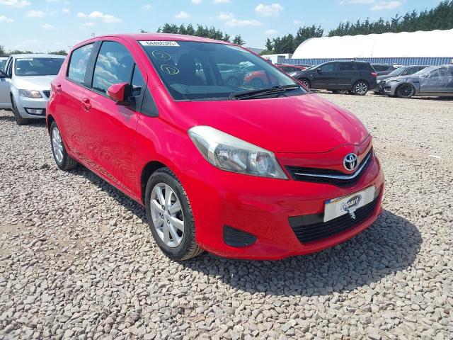 2011 TOYOTA YARIS TR V