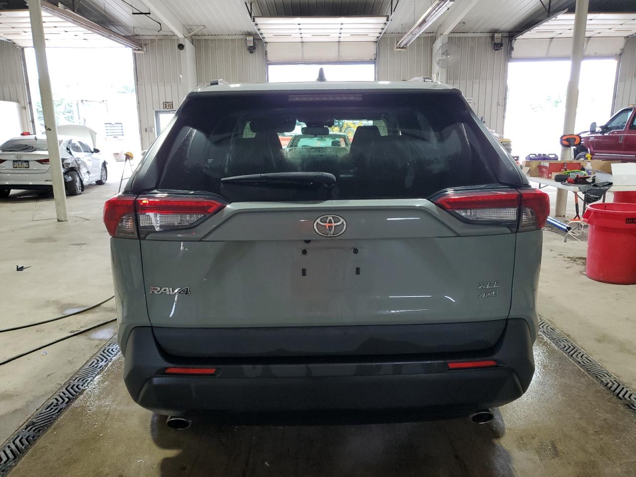 2019 Toyota Rav4 Xle Premium VIN: JTMA1RFV0KD006501 Lot: 65651715