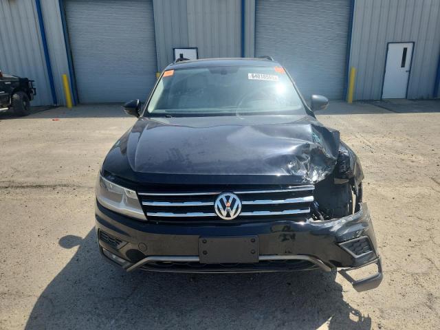  VOLKSWAGEN TIGUAN 2018 Черный