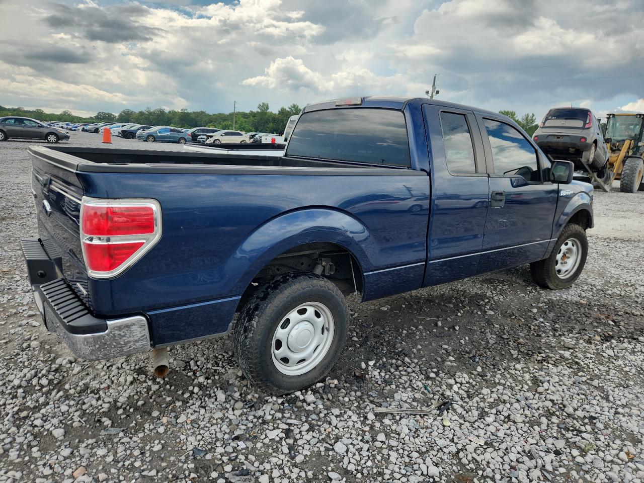 2013 Ford F150 Super Cab VIN: 1FTEX1CM2DFC21236 Lot: 63998555