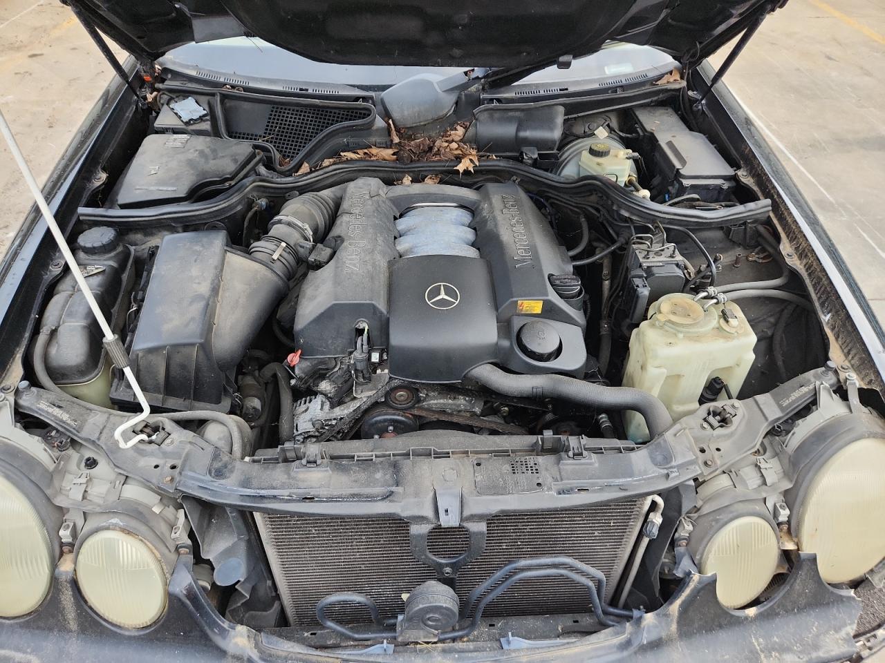 2000 Mercedes-Benz E 320 VIN: WDBJF65J0YA985167 Lot: 63348705