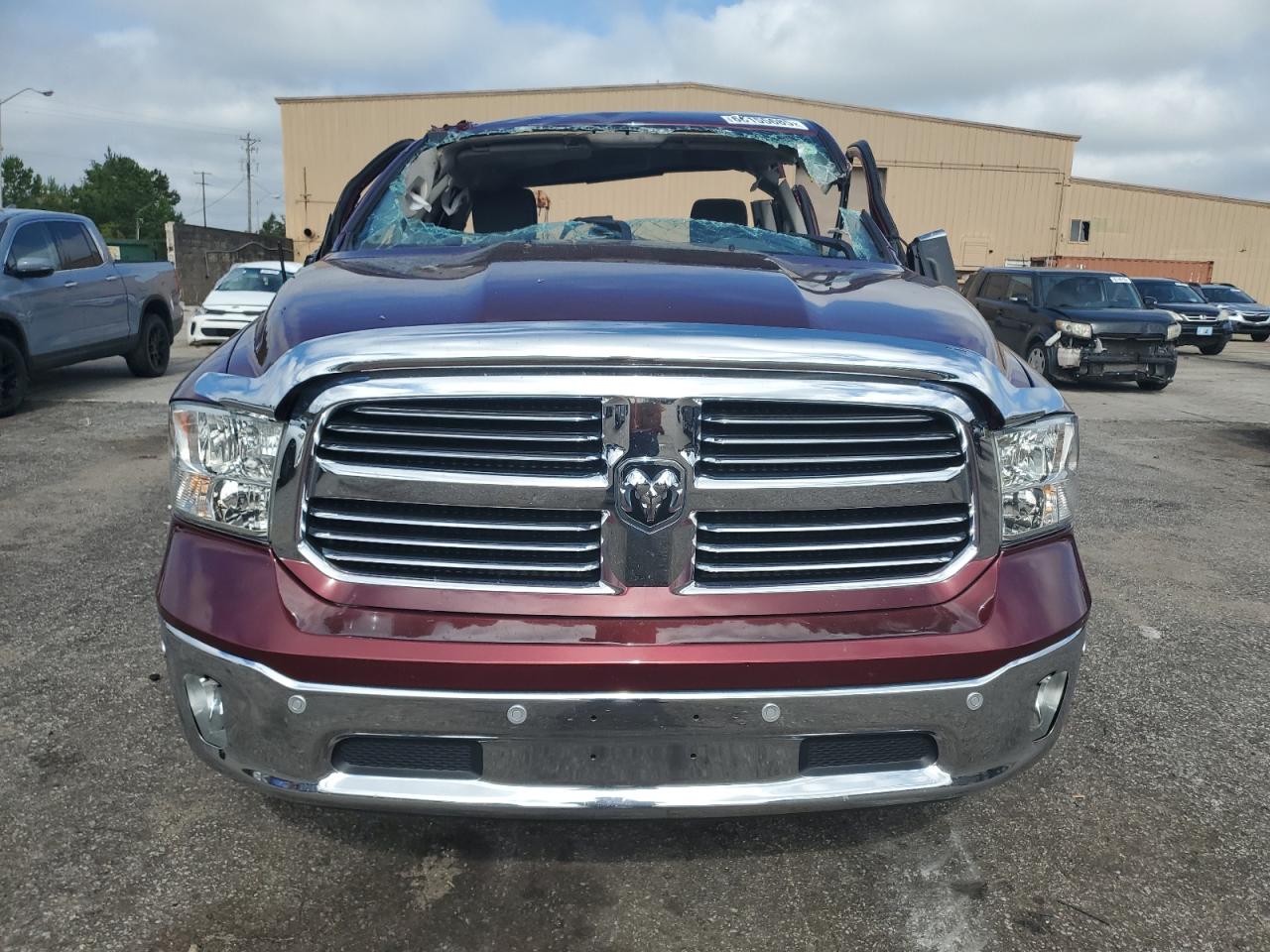 1c6rr6gt0js239657 1C6RR6GT0JS239657 2018 Ram 1500 Slt