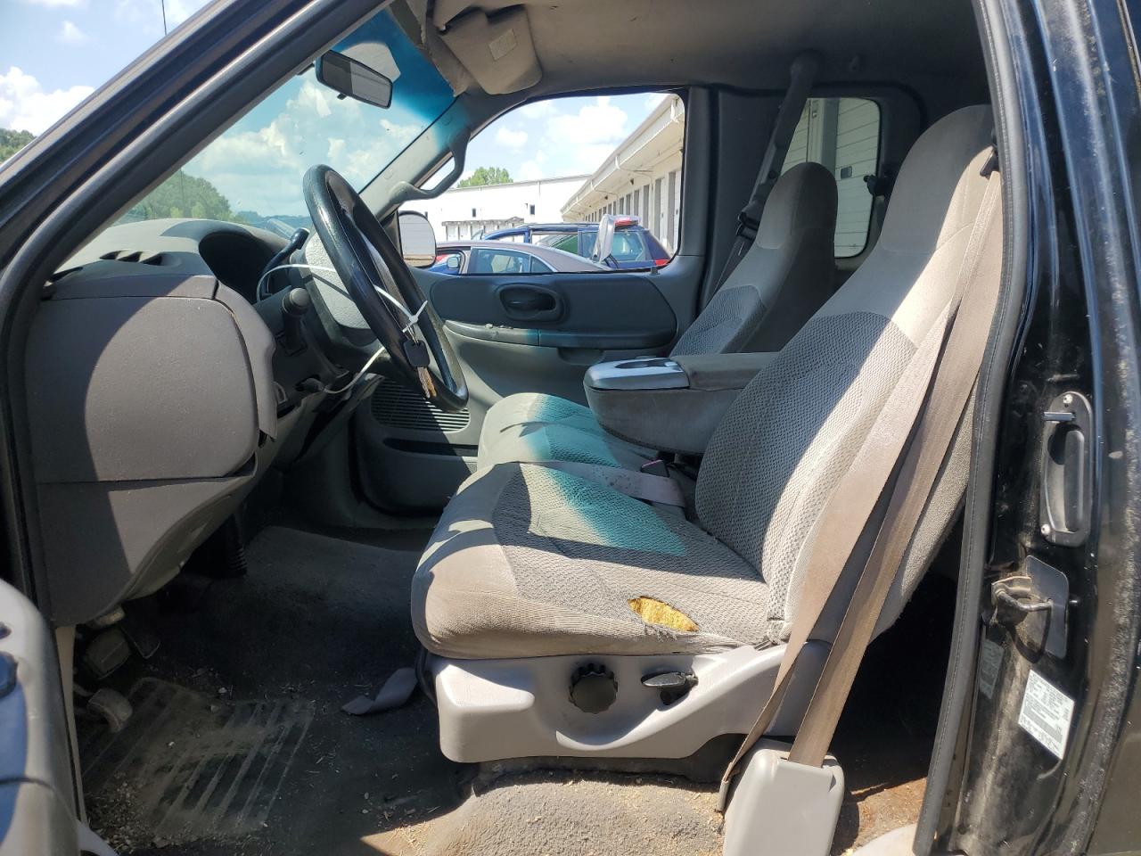 1999 Ford F150 VIN: 2FTRX08W5XCA65800 Lot: 60600325