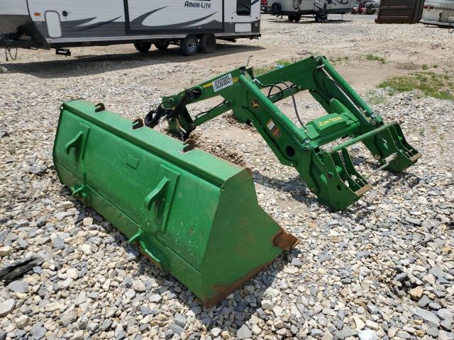 2023 John Deere 520M  