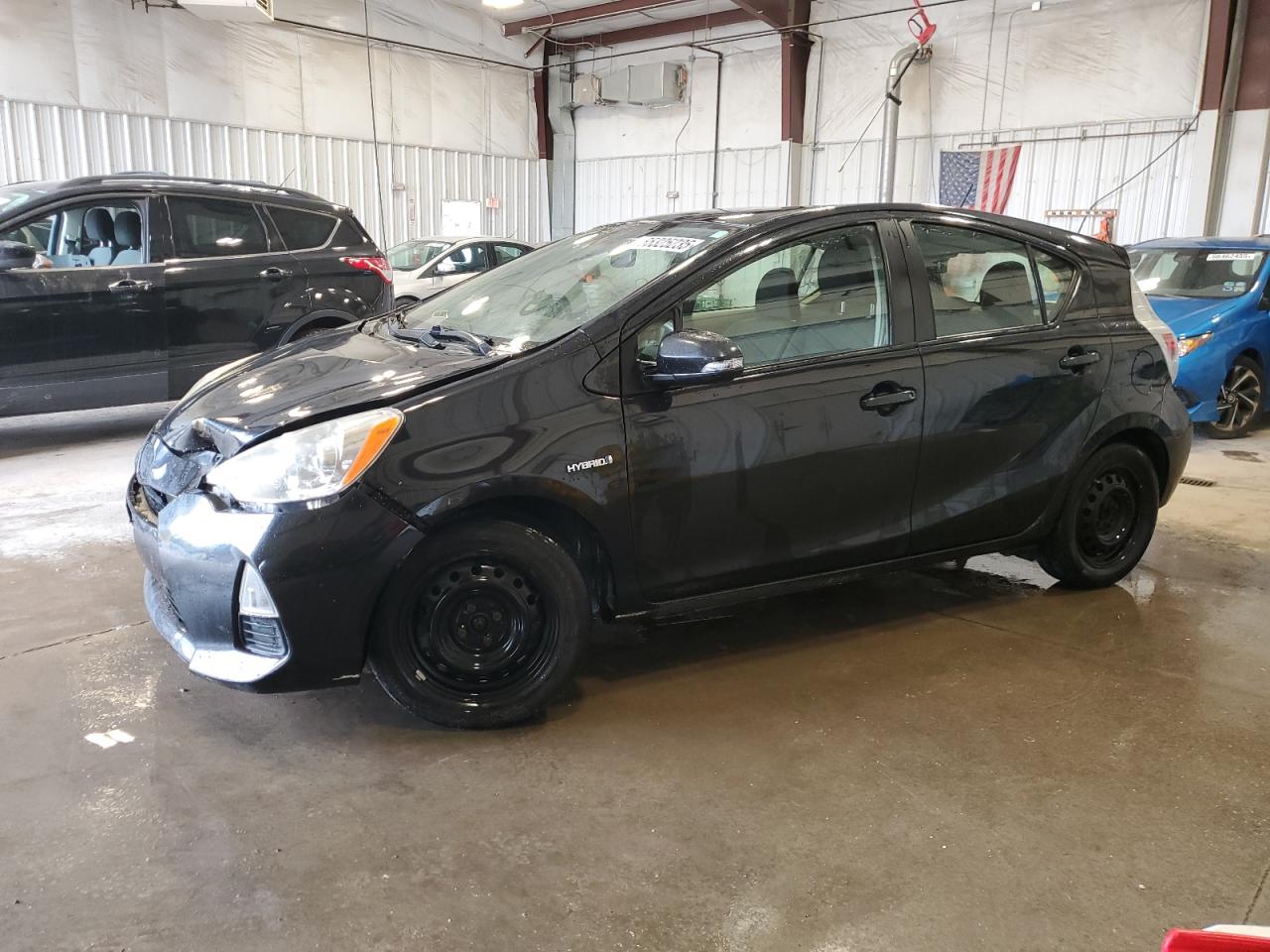 2014 Toyota Prius C VIN: JTDKDTB31E1570628 Lot: 65325235