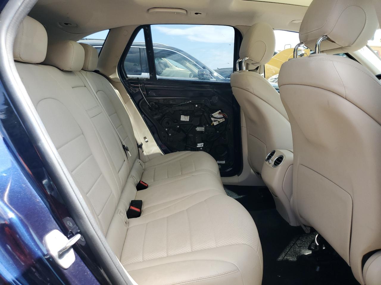 2018 Mercedes-Benz Glc 300 VIN: WDC0G4JBXJV057047 Lot: 64453315