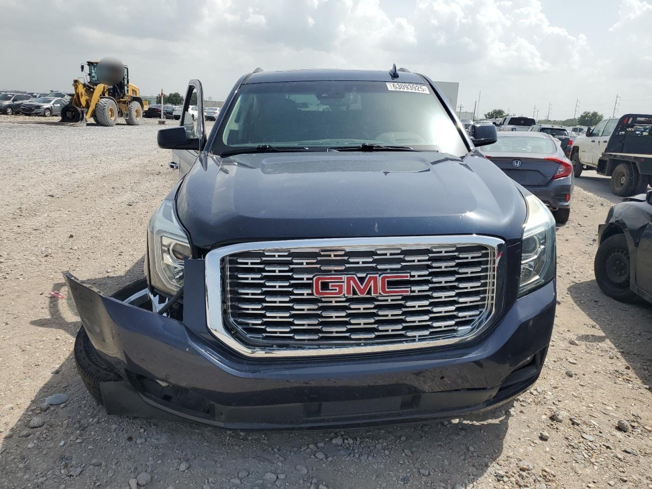 2018 GMC Yukon Xl Denali VIN: 1GKS2HKJ4JR341684 Lot: 63093925