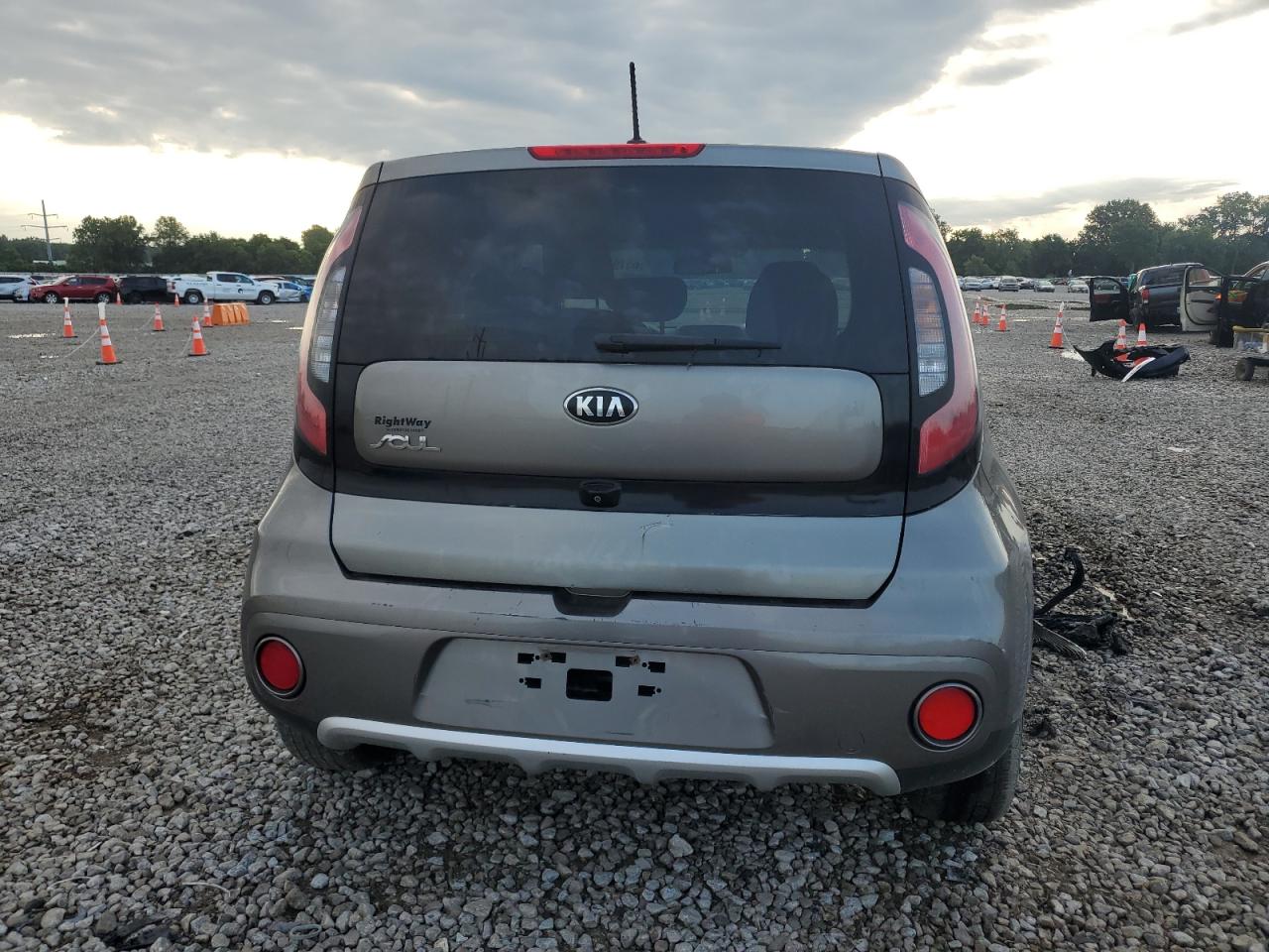 2018 Kia Soul + VIN: KNDJP3A57J7601104 Lot: 65199575