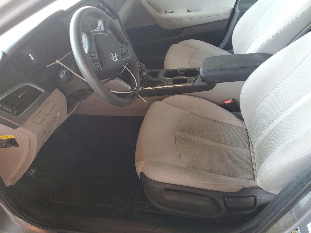 2017 Hyundai Sonata Se VIN: 5NPE24AF3HH580126 Lot: 65234145