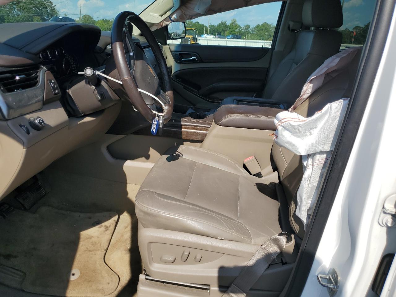 2015 Chevrolet Suburban C1500 Lt VIN: 1GNSCJKC5FR573498 Lot: 66629785